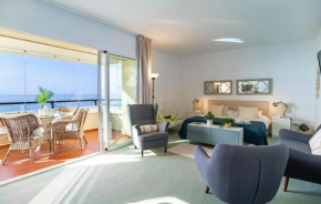 Amazing Apartment In Marbella With House Sea View